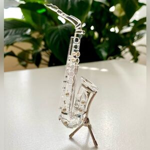 Elegant Swarovski Silver Glass Crystal Saxophone Figurine original with stand